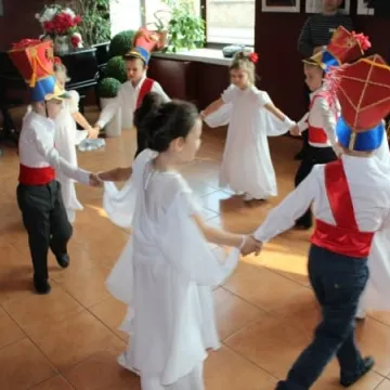 Przedszkolaki pamiętają o Święcie Niepodległości