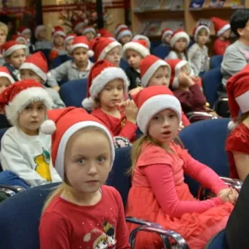 Święty Mikołaj w bibliotece
