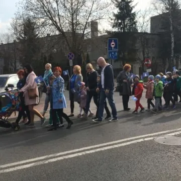 Pochód ulicami miasta - VII Radomszczańskie Dni Autyzmu