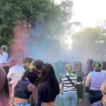 Magia kolorów, czyli Holi Day 2024 w Radomsku