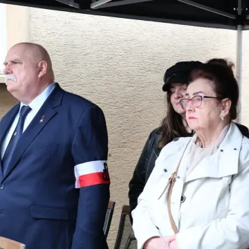 W Radomsku oddano hołd bohaterom. Był apel i salwa honorowa