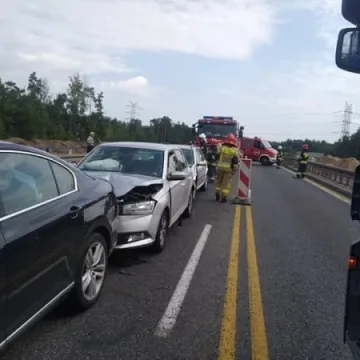 Karambol 5 aut na DK1