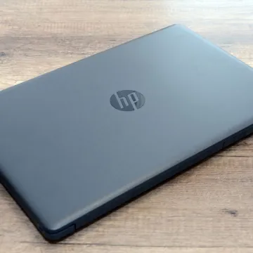 Sprzęt komputerowy trafi do dzieci umieszczonych w pieczy zastępczej