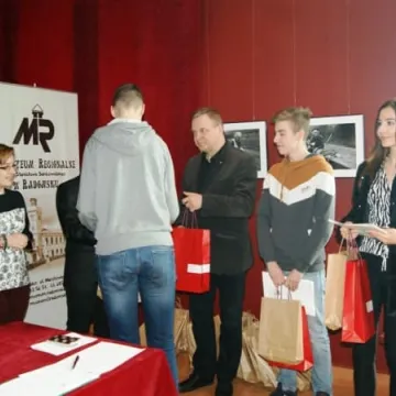 Konkurs wiedzy o KWP w muzeum 