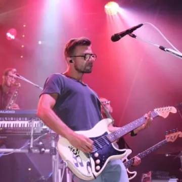 Letnie granie z Happysad