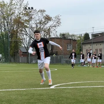 Żuczek Dobromierz pierwszym liderem „Szóstek” w Radomsku