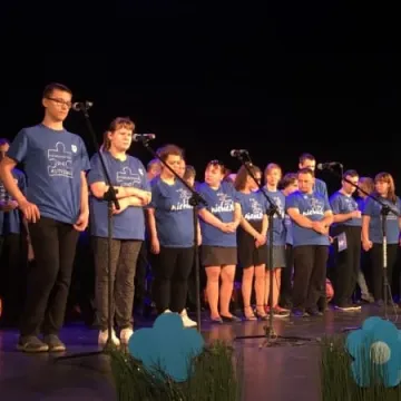 Pochód ulicami miasta - VII Radomszczańskie Dni Autyzmu