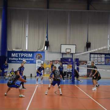 Wygrana i awans na pierwsze miejsce w tabeli METPRIM Volley Radomsko