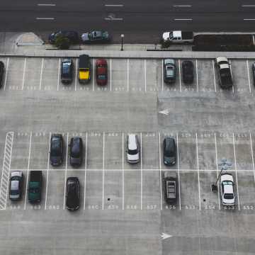 Słupki parkingowe – jak wybrać?