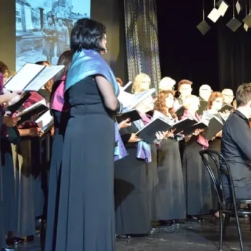 95 lat z Moniuszkowcami