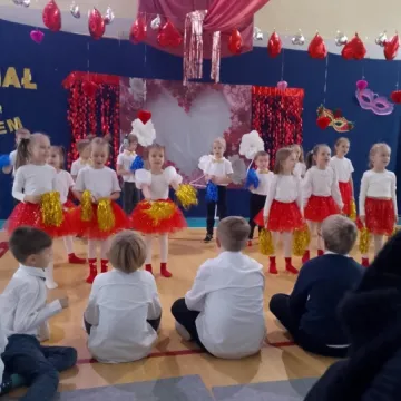 Karnawał połączył pokolenia w PSP nr 3 w Radomsku