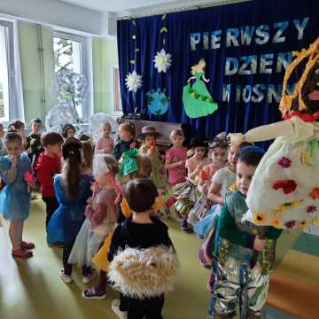 Przedszkolaki z Publicznego Przedszkola nr 9 w Radomsku powitały wiosnę
