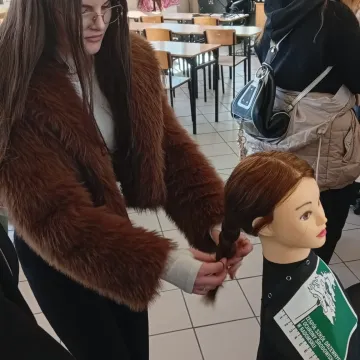 Logistyka, fryzjerstwo, gastronomia. ZSDiOŚ zaprezentował ofertę