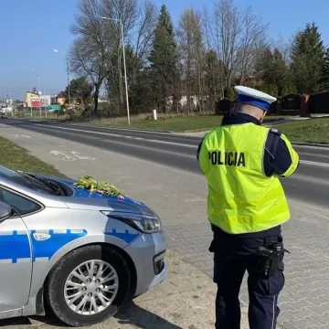 Kobieta za kierownicą łagodzi obyczaje, czyli Dzień Kobiet z radomszczańską policją