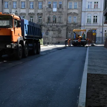 Piotrków Tryb.: dobiega końca remont ul. Grota-Roweckiego