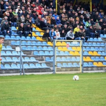 RKS Radomsko remisuje z Bronią Radom 1:1