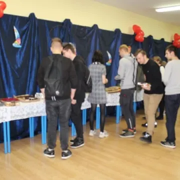 Licytacje dla WOŚP w ZSE-E w Radomsku