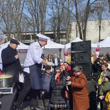 Święta coraz bliżej. Widać to na Jarmarku w Radomsku