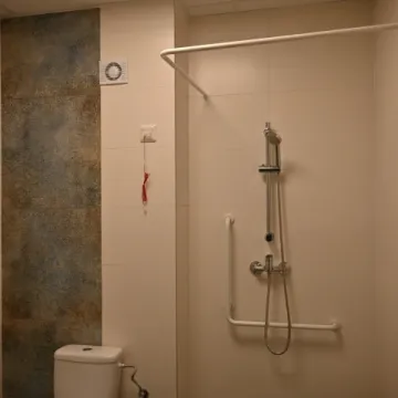 Nowe łazienki i pokoje dla podopiecznych DPS w Radomsku