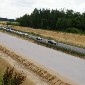 Jak postępują prace na budowie odcinka D autostrady A1?