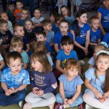 Światowy Dzień Świadomości Autyzmu w Przedszkolu nr 10 w Radomsku