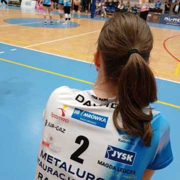 Historyczny moment. Siatkarki Volley Radomsko odnoszą pierwsze zwycięstwo w III lidze