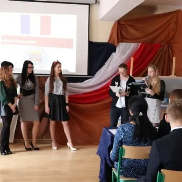 Frankofonia w „Ekonomiku”