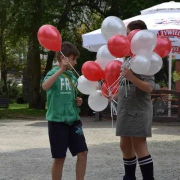 Dzień Flagi z harcerzami