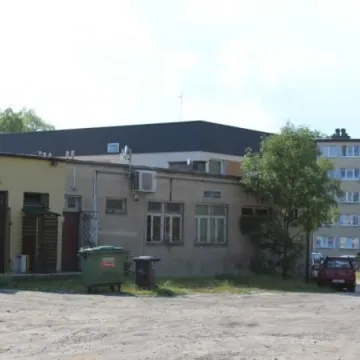 60 nowych miejsc parkingowych