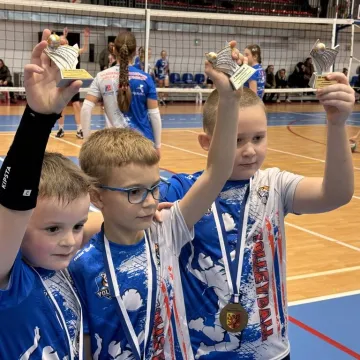 W Radomsku rozegrano Powiatowy Turniej Minisiatkówki