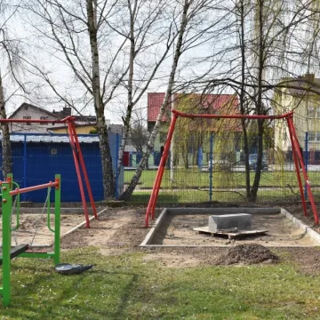 Gm. Kamieńsk: place zabaw zmienią oblicze