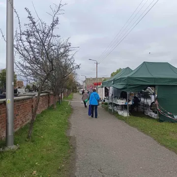 Problem z parkowaniem przy Starym Cmentarzu w Radomsku