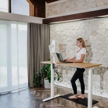 Jakie powinny być biurka elektryczne do pracy?