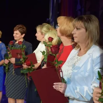 Prezydent nagrodził nauczycieli