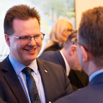 Będzie odbudowa linii kolejowej Piotrków Tryb. - Bełchatów