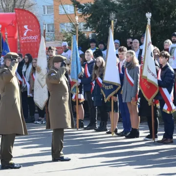 Cześć i chwała bohaterom!