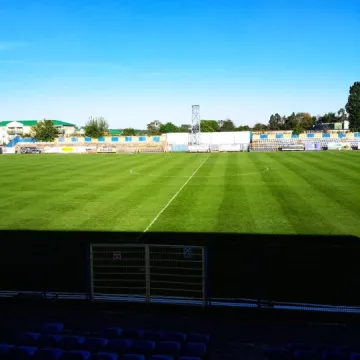 Renowacja murawy na obiektach MOSiR w Radomsku