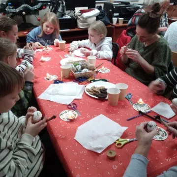 Pisanki i pająki ludowe ożywiły tradycję w Gidlach