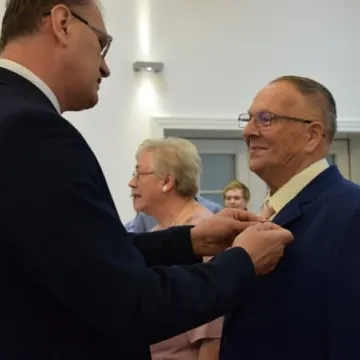 8 par obchodziło Złote Gody