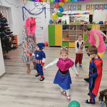 To ich pierwszy taki bal...