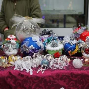 Targi rękodzieła z Mikołajem