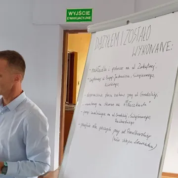 Potrzeba oświetlenia, kanalizacji i nowej nawierzchni ulic. To wnioski po spotkaniu z mieszkańcami dzielnicy „Miłaczki” w Radomsku