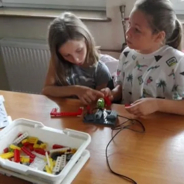 Warsztaty robotyki w Gomunicach