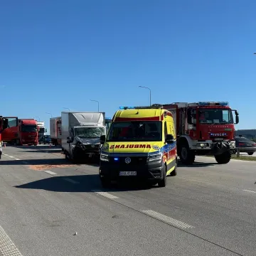 [AKTUALIZACJA] Wypadek na A1 w Radomsku. Droga jest zablokowana