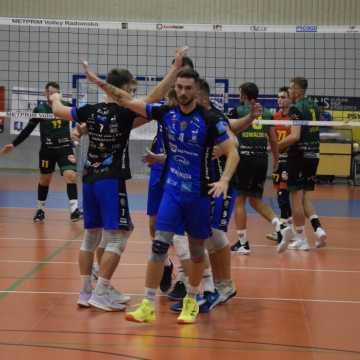 Wygrana i awans na pierwsze miejsce w tabeli METPRIM Volley Radomsko