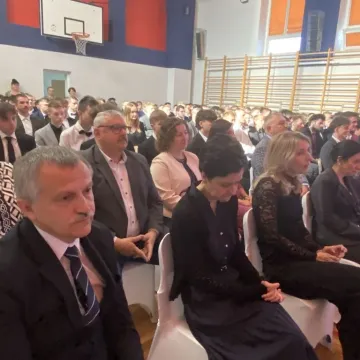 Elektryk pożegnał absolwentów. Teraz czas na maturę