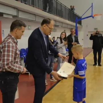 ŁKS Łódź wygrywa turniej piłkarski w Radomsku