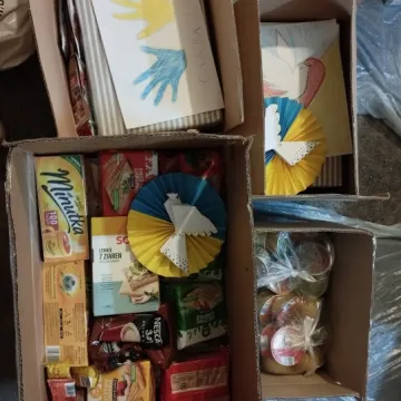 W Radomsku dalej tworzą się świece okopowe dla Ukrainy