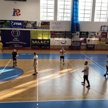 Grają i pomagają. VI Puchar Niezdobywców Pucharów dla Amelki