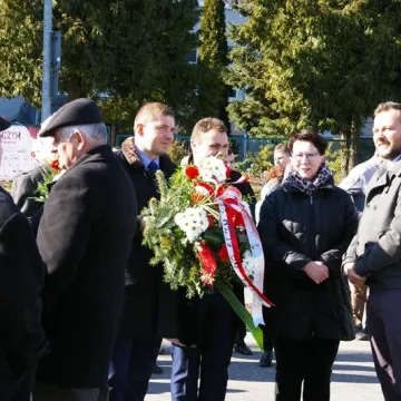 Cześć i chwała bohaterom!